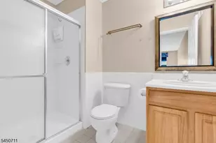8 Edith Pl, Franklin Township, NJ 08873 - Photo 27