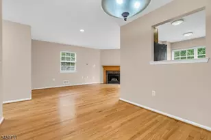 8 Edith Pl, Franklin Township, NJ 08873 - Photo 11