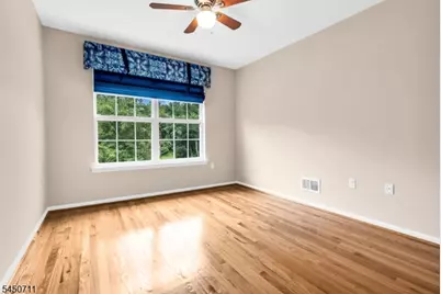 8 Edith Pl, Franklin Township, NJ 08873 - Photo 31