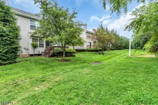 8 Edith Pl, Franklin Township, NJ 08873 - Photo 39