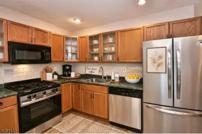 44 Christopher St #1, Montclair, NJ 07042 - Photo 5