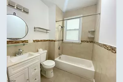 186 Oakwood Pl #1, Orange, NJ 07050 - Photo 9