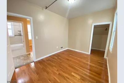 186 Oakwood Pl #1, Orange, NJ 07050 - Photo 7