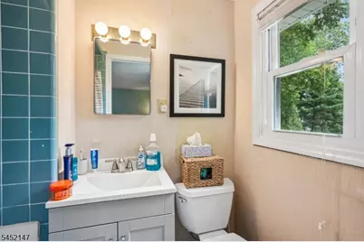 24 Lawrence Rd, Wayne, NJ 07470 - Photo 19