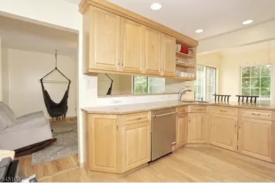 14 Birdseye Cir, Wayne, NJ 07470 - Photo 11