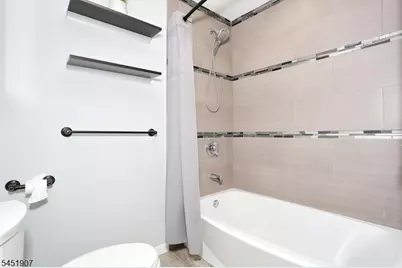 14 Birdseye Cir, Wayne, NJ 07470 - Photo 33