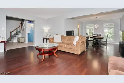 14 Birdseye Cir, Wayne, NJ 07470 - Photo 5