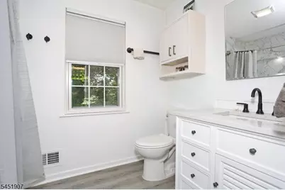 14 Birdseye Cir, Wayne, NJ 07470 - Photo 27