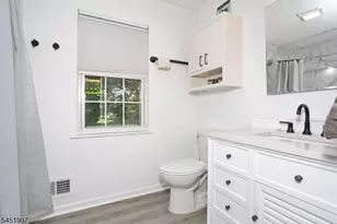 14 Birdseye Cir, Wayne, NJ 07470 - Photo 27