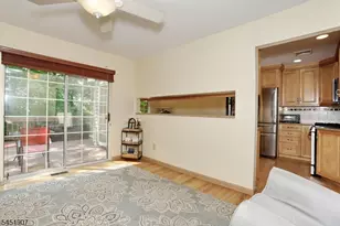 14 Birdseye Cir, Wayne, NJ 07470 - Photo 15