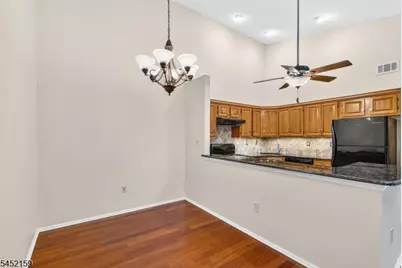 4006 Crawford Ct, Bridgewater, NJ 08807 - Photo 9