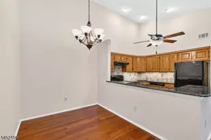4006 Crawford Ct, Bridgewater, NJ 08807 - Photo 9