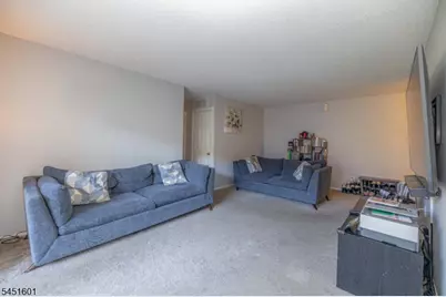 1150-1190 W St George B23B023 #2, Linden, NJ 07036 - Photo 3