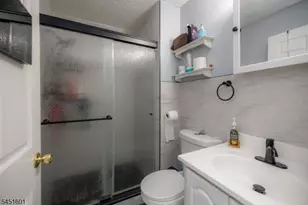 1150-1190 W St George B23B023, Linden, NJ 07036 - Photo 13