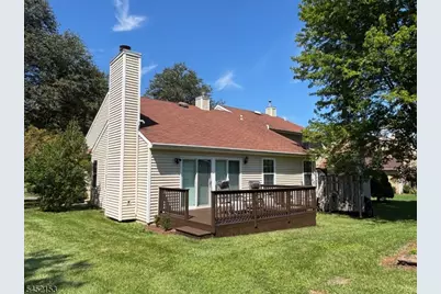 17 Choctaw Ridge Rd, Branchburg Township, NJ 08876 - Photo 5