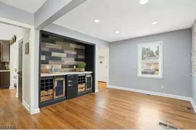 2094 Westfield Road Cir, Scotch Plains Township, NJ 07076 - Photo 5