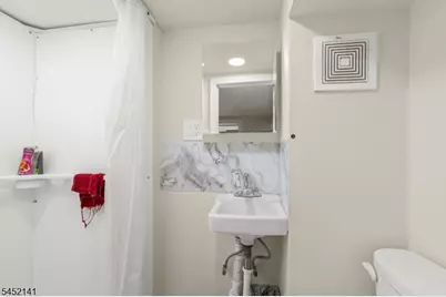 410 Bloy St, Hillside, NJ 07205 - Photo 9