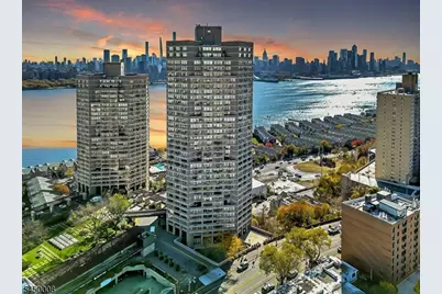 7004 Boulevard East #A38, West New York, NJ 07093 - Photo 31
