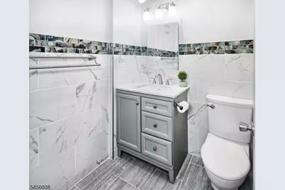 7004 Boulevard East #A38, West New York, NJ 07093 - Photo 17