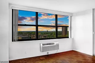 7004 Blvd E, West New York, NJ 07093 - Photo 13