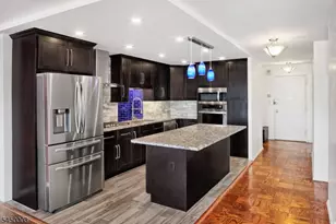 7004 Blvd E, West New York, NJ 07093 - Photo 7