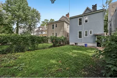 19 Nassau Pl, East Orange, NJ 07018 - Photo 35