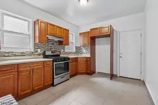 19 Nassau Pl, East Orange, NJ 07018 - Photo 9
