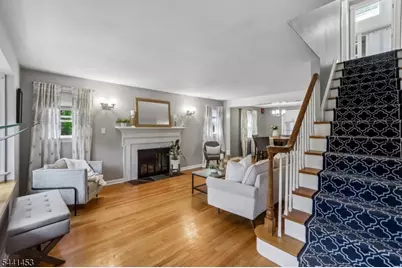 1661 Ramapo Way, Scotch Plains Township, NJ 07076 - Photo 3