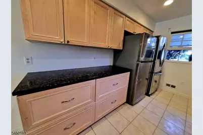 8 Beacon Hill Commons #8, Pompton Lakes, NJ 07442 - Photo 7