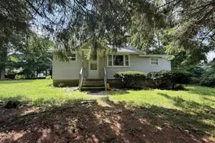 103 Edgewood Ln, Vernon, NJ 07422 - Photo 1