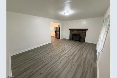 1016 Valley Rd, Wayne, NJ 07470 - Photo 9