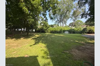 1016 Valley Rd, Wayne, NJ 07470 - Photo 3