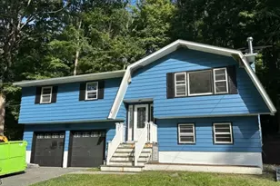 95 Longwood Lake Rd, Jefferson Township, NJ 07438 - Photo 1