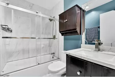 183 Kingsberry Dr, Franklin Township, NJ 08873 - Photo 15