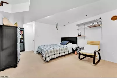 183 Kingsberry Dr, Franklin Township, NJ 08873 - Photo 21
