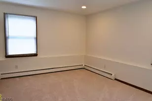 28 Elmhurst St, Elmwood Park, NJ 07407 - Photo 13