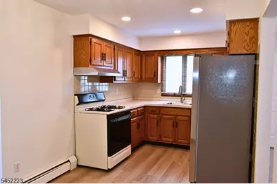 28 Elmhurst St #1, Elmwood Park, NJ 07407 - Photo 11