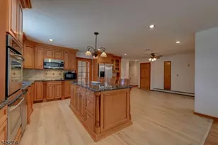 34 Knoll Rd, Wayne, NJ 07470 - Photo 11