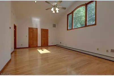 34 Knoll Rd, Wayne, NJ 07470 - Photo 25