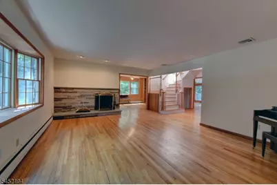 34 Knoll Rd, Wayne, NJ 07470 - Photo 3