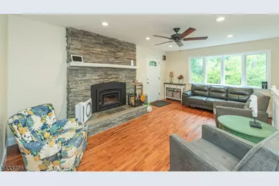 9 Albert St, West Milford, NJ 07480 - Photo 5
