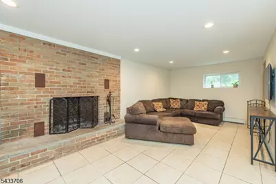 9 Albert St, West Milford, NJ 07480 - Photo 11