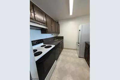 770 Anderson Ave #20 F, Cliffside Park, NJ 07010 - Photo 11