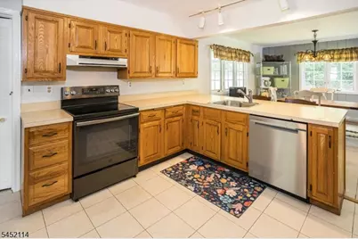 10 Holly Dr, Denville, NJ 07834 - Photo 13