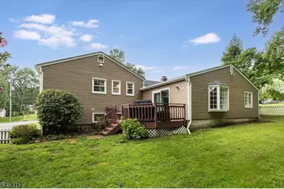 10 Holly Dr, Denville, NJ 07834 - Photo 35