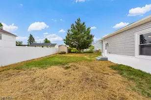 1221 Charter St, Piscataway Township, NJ 08854 - Photo 35
