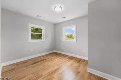 1221 Charter St, Piscataway Township, NJ 08854 - Photo 17