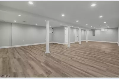 1221 Charter St, Piscataway Township, NJ 08854 - Photo 27