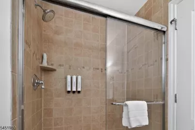 2 Chamonix Dr #518, Vernon, NJ 07462 - Photo 11
