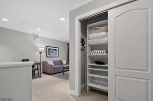 2 Chamonix Dr, Vernon, NJ 07462 - Photo 9